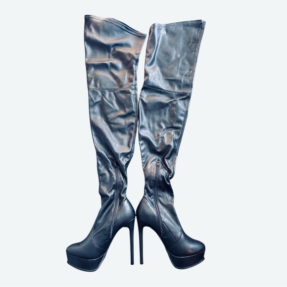 Wild Diva Black Over-the-Knee Platform Boots - Picture 3 of 11